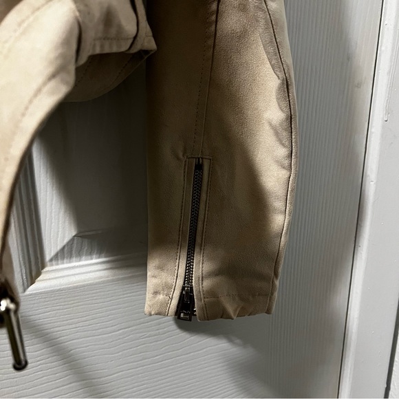 Levi’s Jacket - Picture 5 of 7